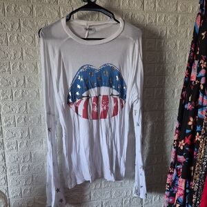 Lauren Moshi White Long-Sleeve Top with Red & Blue Patriotic Lips